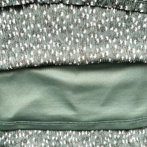 RW&CO. Sage Green Floral V-Neck Mini Dress - Smocked Waist - XS - Picture 6 of 10